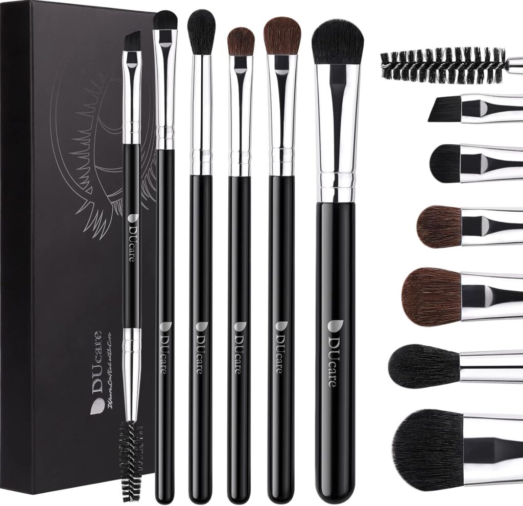 Amazon メイクブラシ